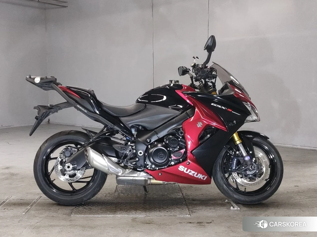 Проданный Suzuki GSX-S1000F 2017 из Японии
