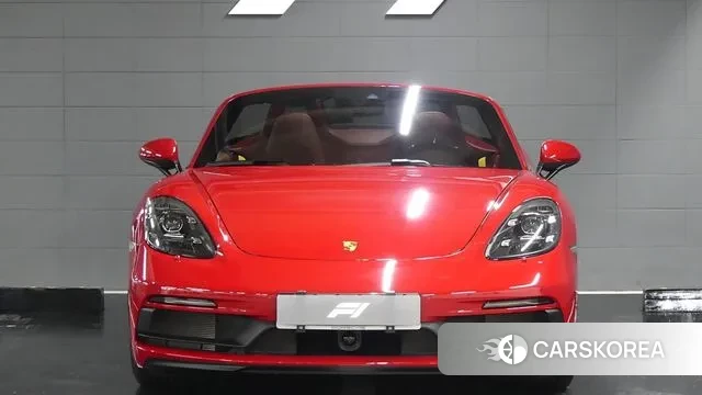 Porsche 718 Boxster 2022 Красный из Кореи
