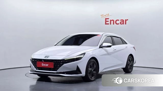 Hyundai Avante Hybrid (CN7) 2023 Белый из Кореи