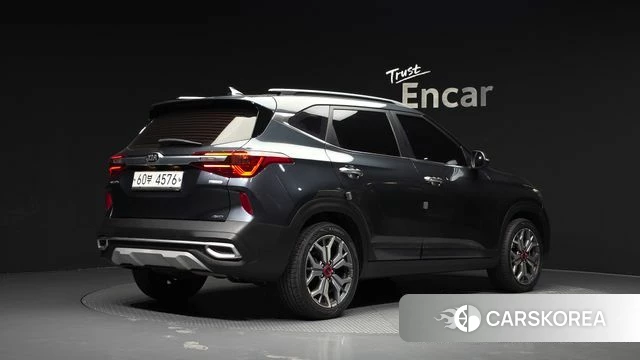 Kia Seltos 2019 Серый из Кореи