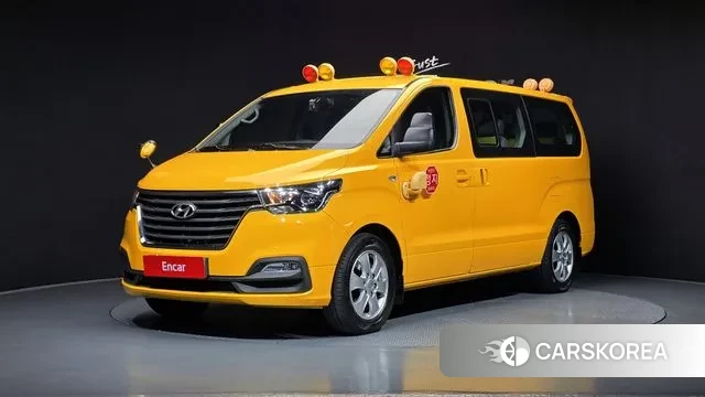 Hyundai The New Grand Starex 2018 Желтый из Кореи