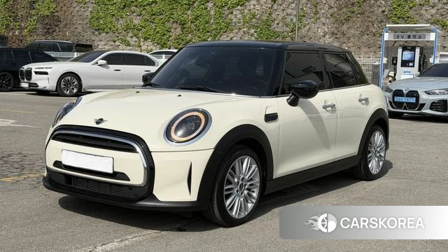 Mini Cooper 2022 Белый из Кореи