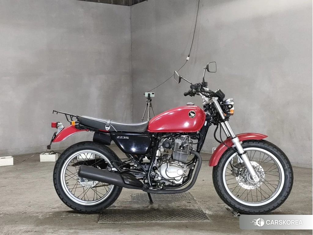 Проданный Honda CB223S 2010 из Японии