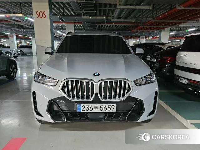 BMW X6 (G06) 2026 Светло-зеленый из Кореи