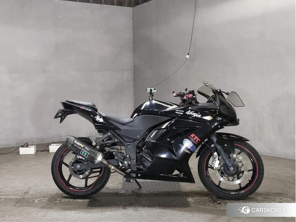 Проданный Kawasaki NINJA 250R id 4170837 из Японии