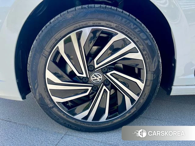 Volkswagen Sagitar 2022 Белый из Китая
