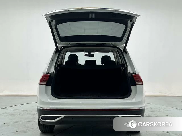 Volkswagen Tiguan L 2023 Белый из Китая