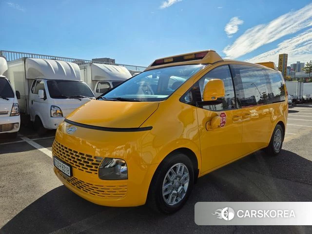 Hyundai Staria 2022 Желтый из Кореи