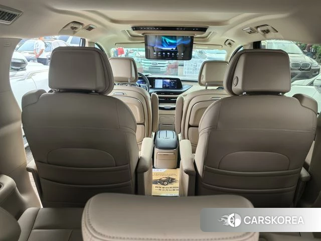Buick GL8 PHEV 2025 Серебристо-серый из Китая