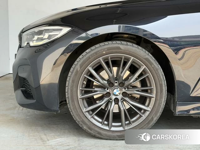 BMW 3 series 2023 Черный из Китая