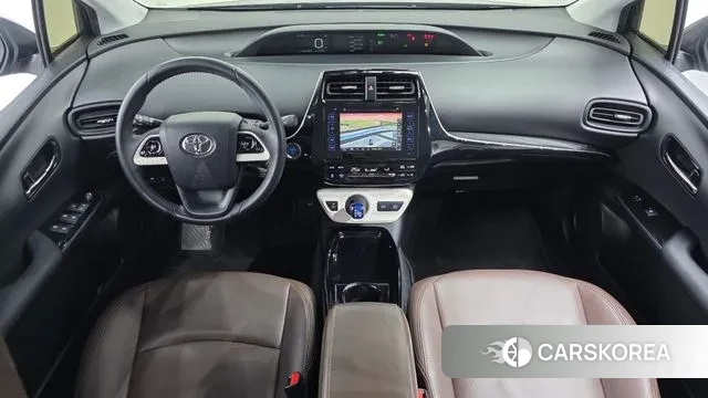 Toyota Prius 4th Generation 2018 Серый из Кореи
