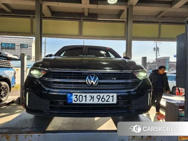 Volkswagen 7th Generation of Jetta 2022 Черный из Кореи