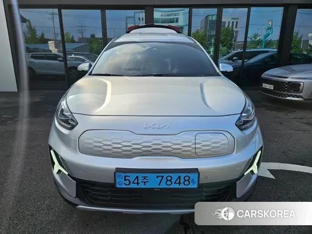 Kia Niro Plus 2022 Серебряный из Кореи