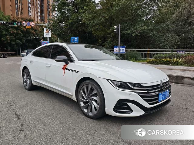 Volkswagen CC 2022 Белый из Китая