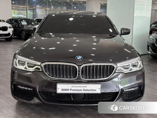 BMW 5 Series (G30) 2021 Серый из Кореи