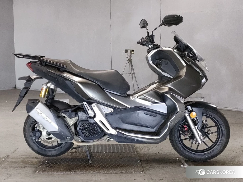 Проданный Honda ADV150 2019 из Японии, фото 2