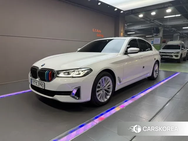 BMW 5 Series (G30) 2022 Белый из Кореи