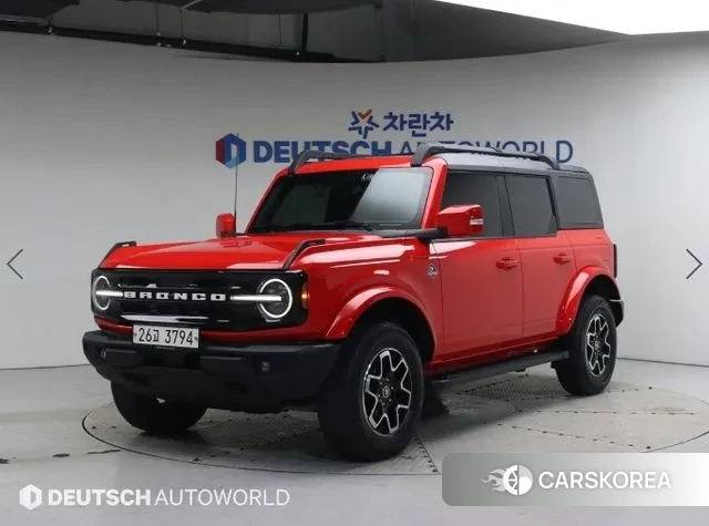 Ford Bronco 6th Generation 2022 Красный из Кореи