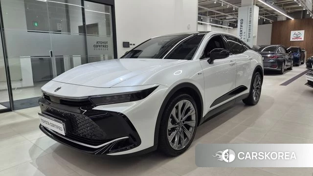 Toyota Crown Crossover 2026 Белый из Кореи