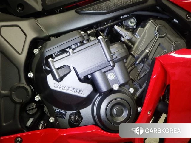 Engine photo