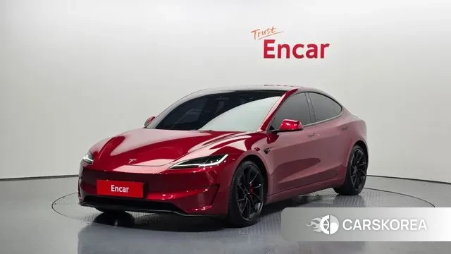 Tesla Model 3 2025 Красный из Кореи