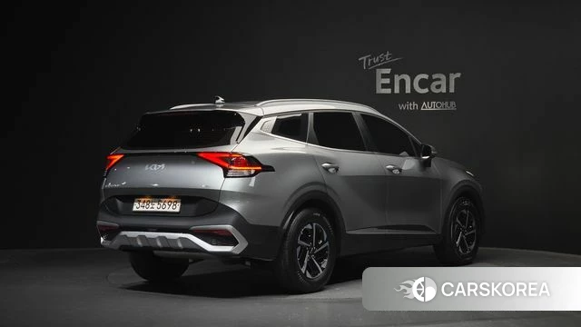Kia Sportage 5th Generation Hybrid 2023 Серебристо-серый из Кореи