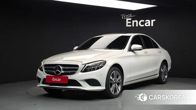 Mercedes-Benz C-Class W205 2020 Белый из Кореи