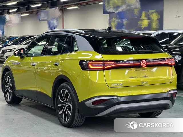 Volkswagen ID.4 X 2021 Желтый из Китая
