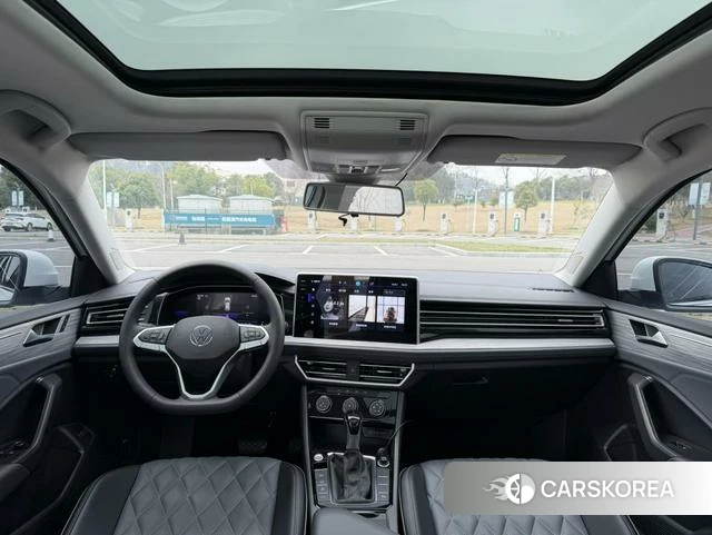 Volkswagen Sagitar 2024 Белый из Китая