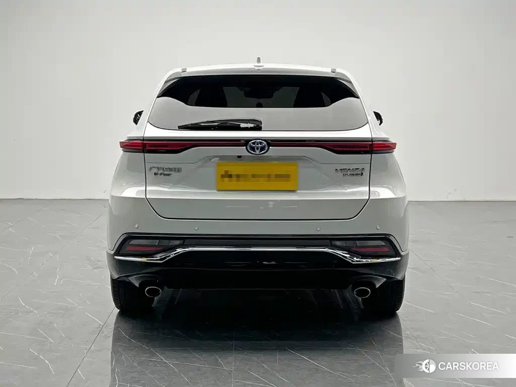 Toyota Venza 2023 Белый из Китая