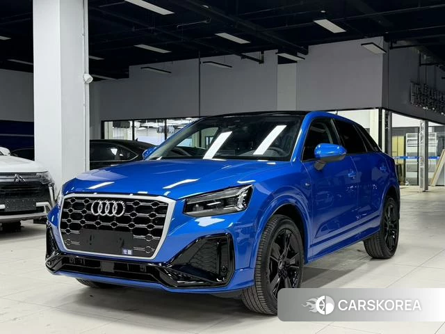 Audi Q2L 2023 Синий из Китая