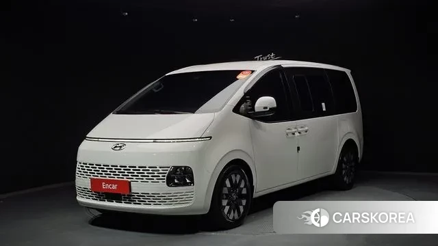 Hyundai Staria 2023 Белый из Кореи