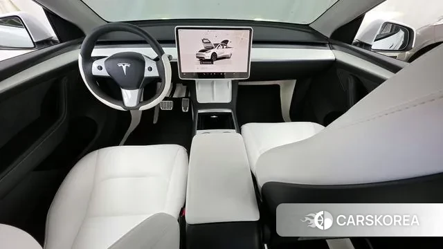 Tesla Model Y 2024 Белый из Кореи