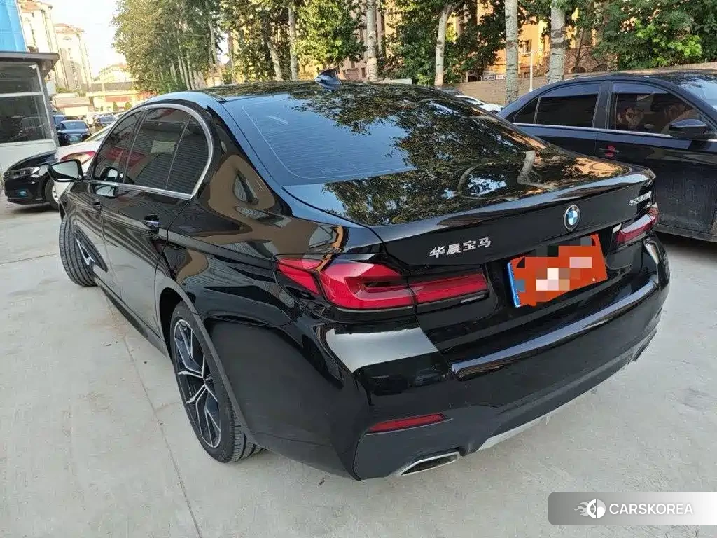 BMW 5 series 2023 Черный из Китая