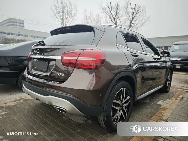 Mercedes-Benz GLA 2018 Коричневый из Китая