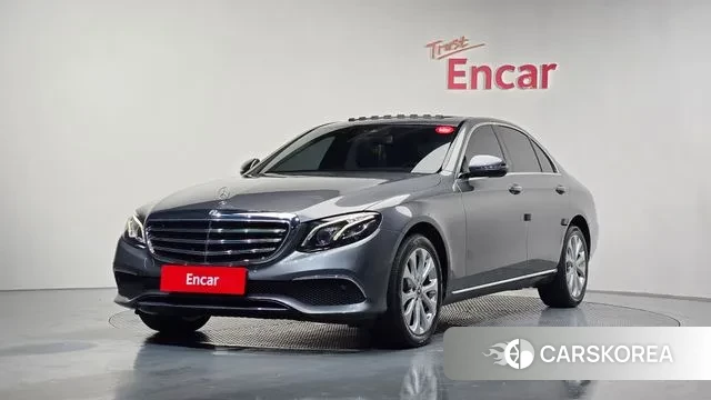 Mercedes-Benz E-Class W213 2019 Серый из Кореи