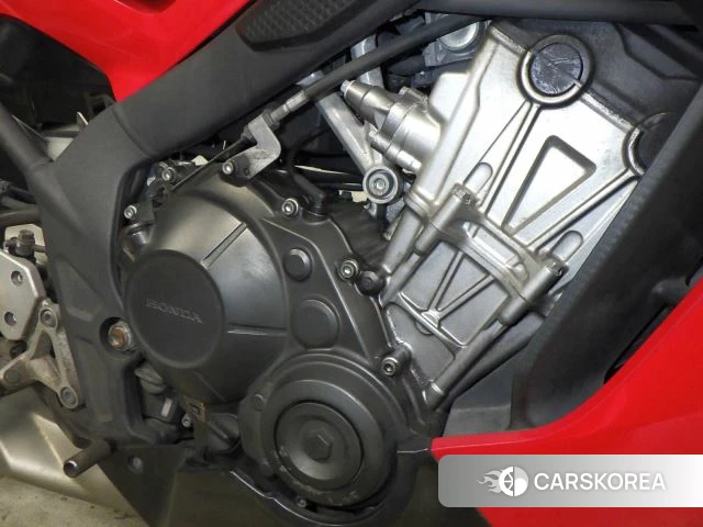 Engine photo