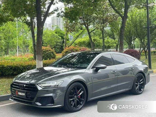 Audi A7 2021 Темно-серый из Китая