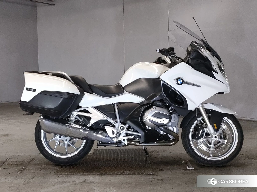 Проданный BMW R1200RT 2016 из Японии