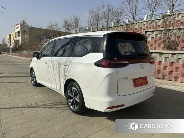 GAC Trumpchi Trumpchi M6 2021 Белый из Китая