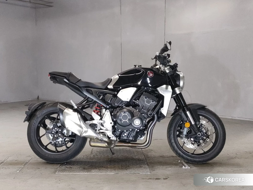 Проданный Honda CB1000R 2019 из Японии, фото 2