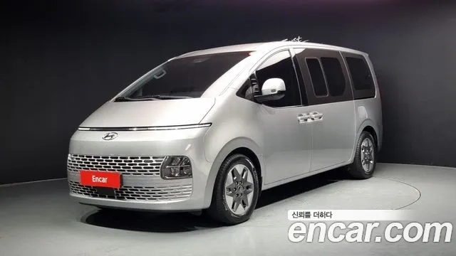 Hyundai Staria 2021 Серебряный из Кореи