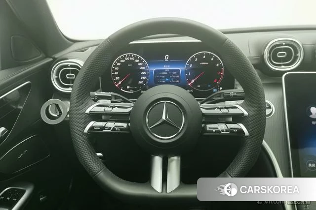 Mercedes-Benz Class C 2023 Белый из Китая