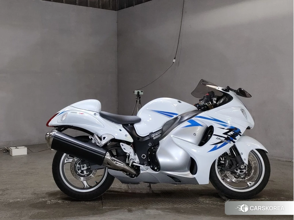 Проданный Suzuki GSX1300R HAYABUSA 2010 из Японии, фото 2