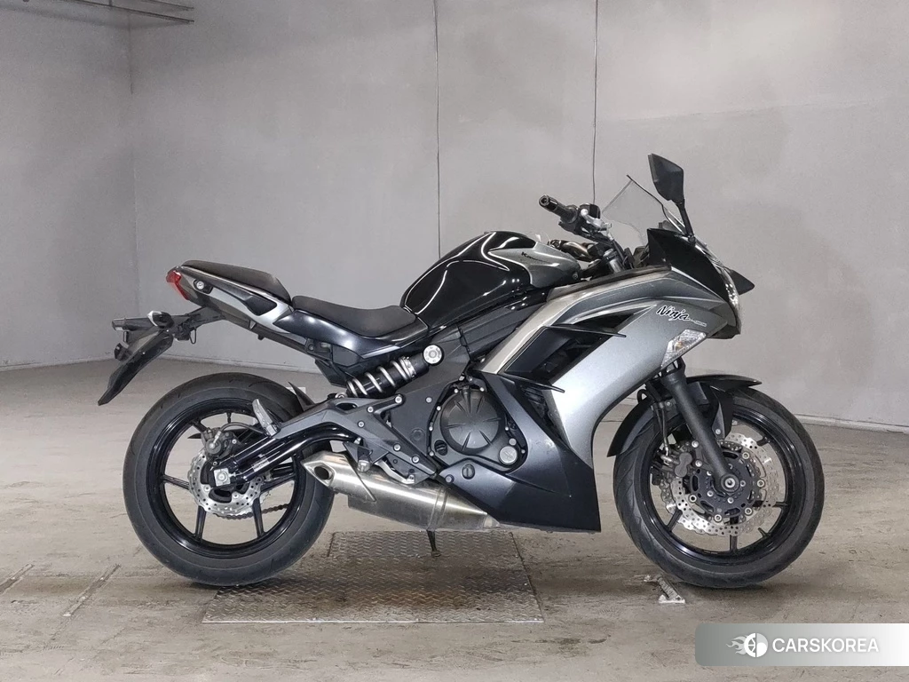 Проданный Kawasaki NINJA 400 2014 из Японии