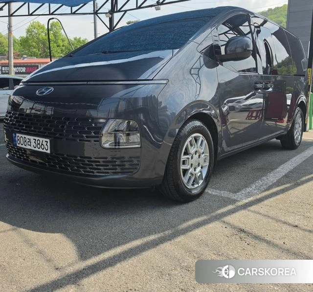 Hyundai Staria 2023 Серый из Кореи