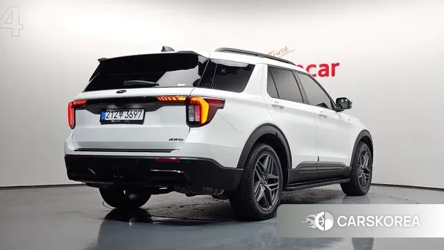 Ford Explorer 6th Generation 2025 Белый из Кореи