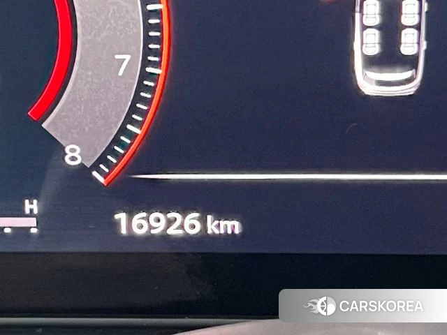 Nissan Exploring the land 2024 Белый из Китая