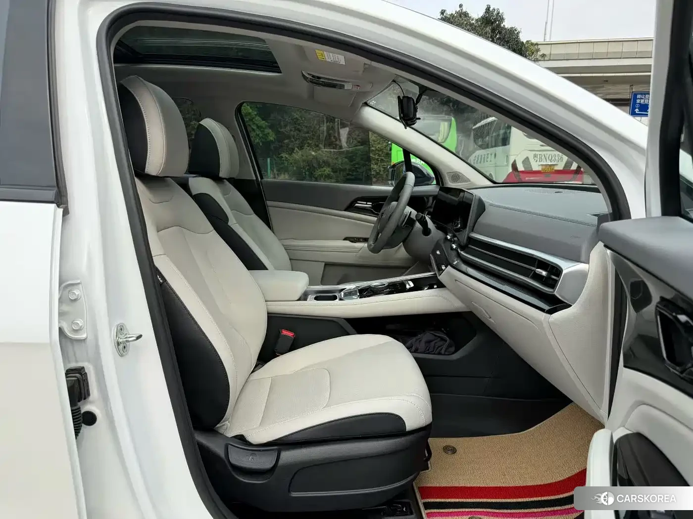 Kia Sportage 2023 Белый из Китая
