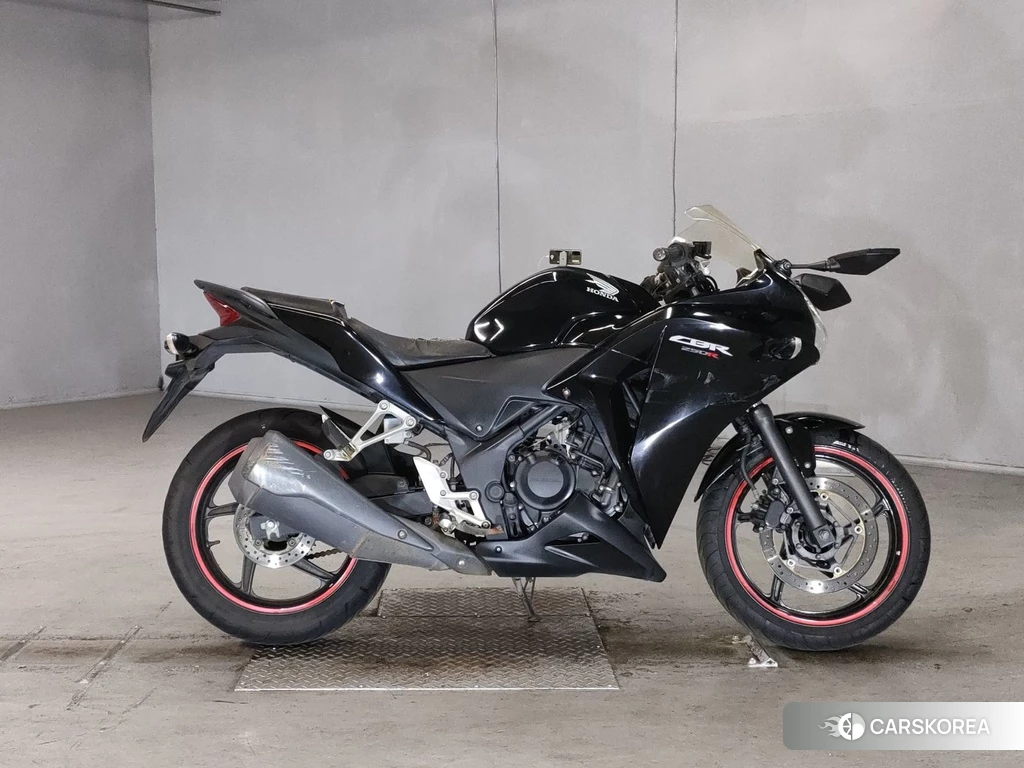 Проданный Honda CBR250R 2013 из Японии, фото 2